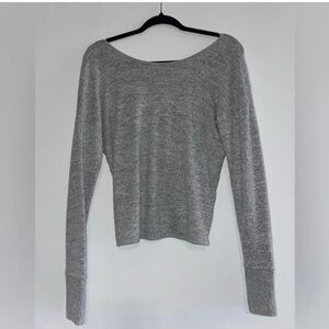 Abercrombie & Fitch - Women's Low Back Round Neck Long Sleeve Sweater (Grey)